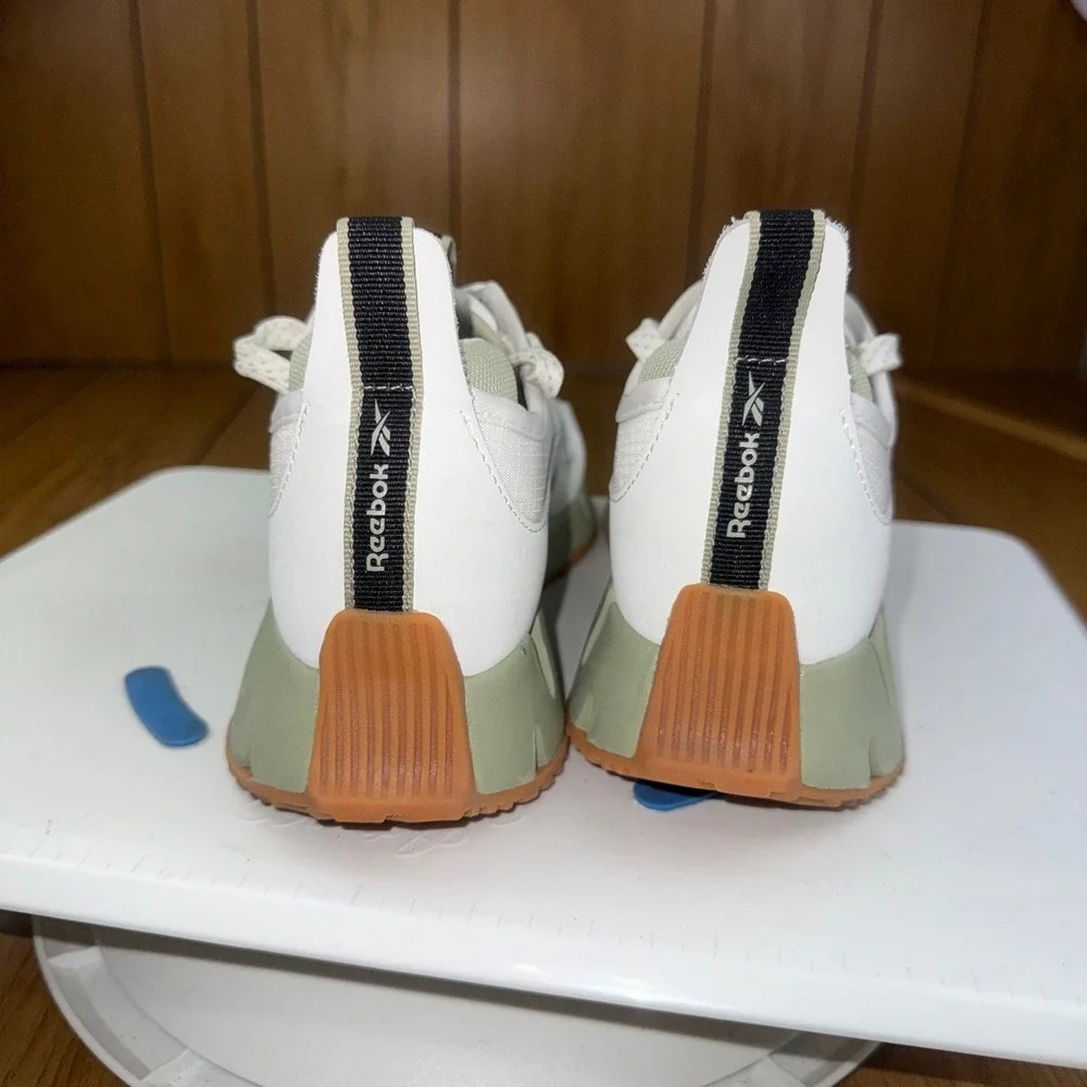 Reebok Zig Dynamica‎ 4 Adventure Womens White Sage Green Sneakers 8 100034130